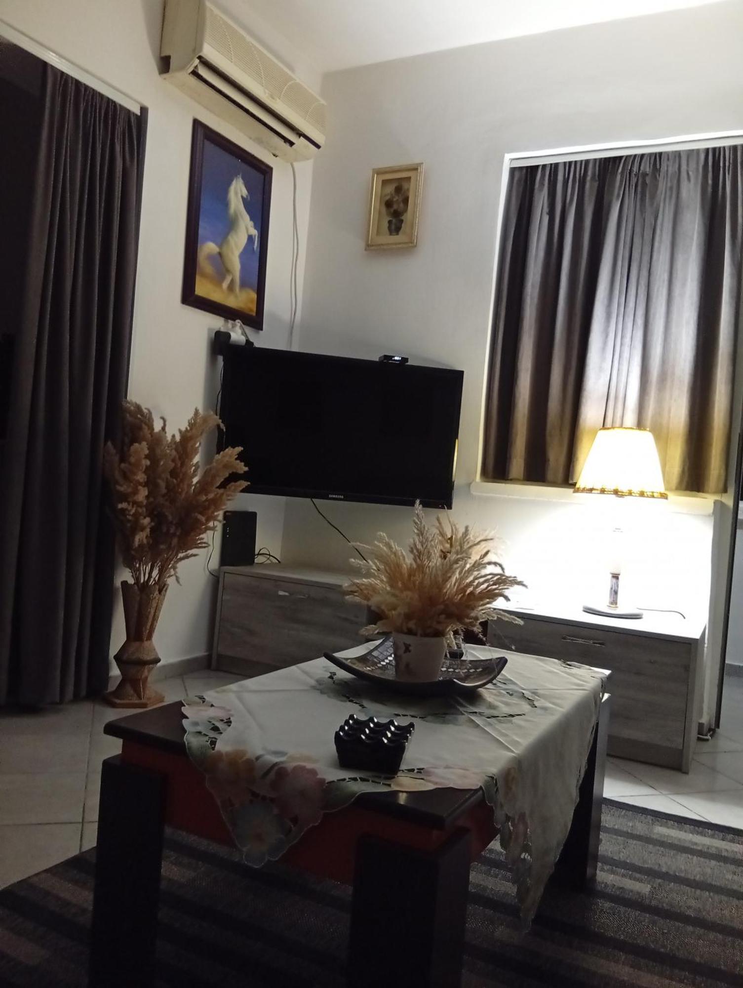 Lovely Cozzy Flat Apartment Tirana