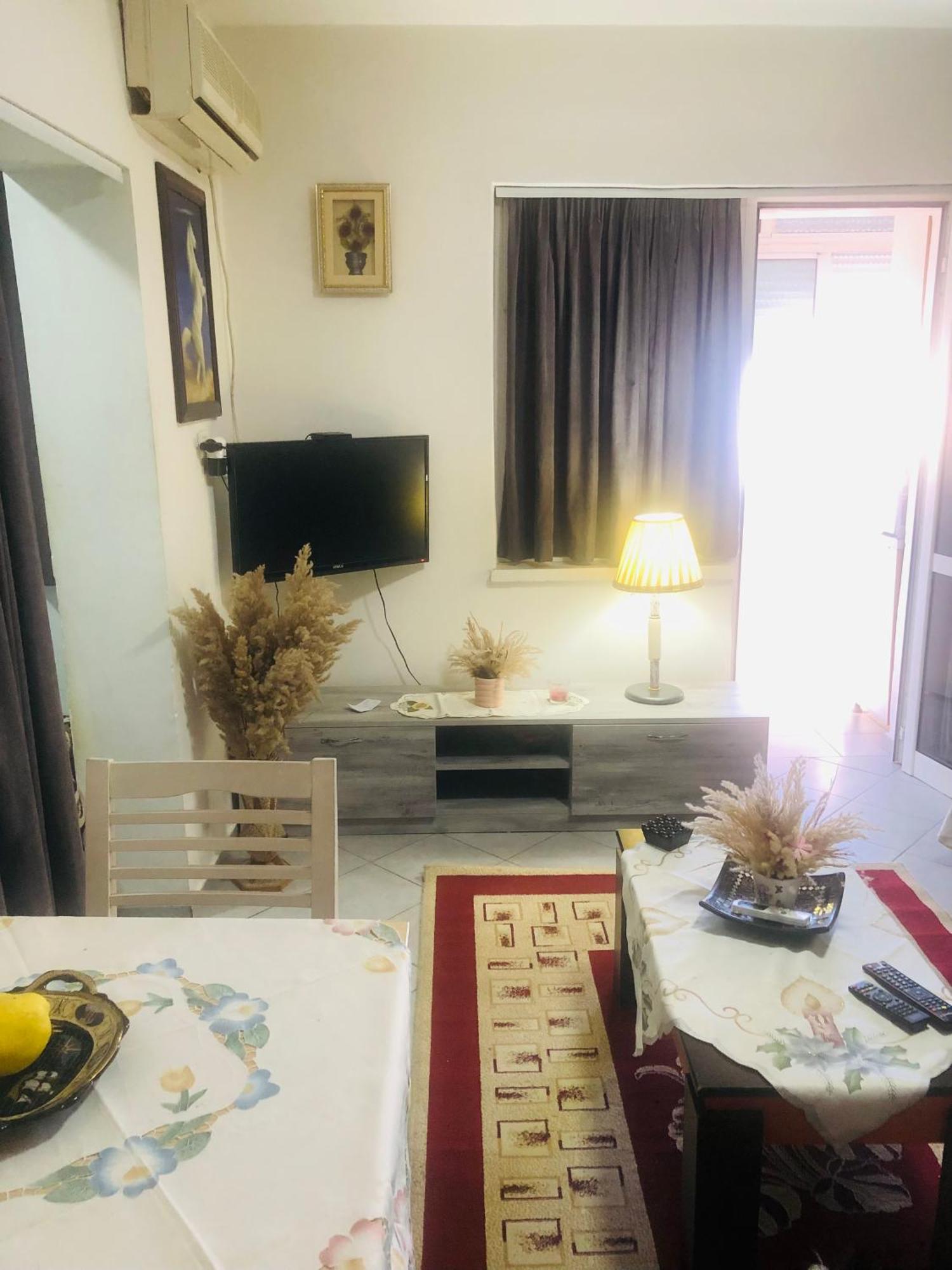 Lovely Cozzy Flat Apartamento Tirana